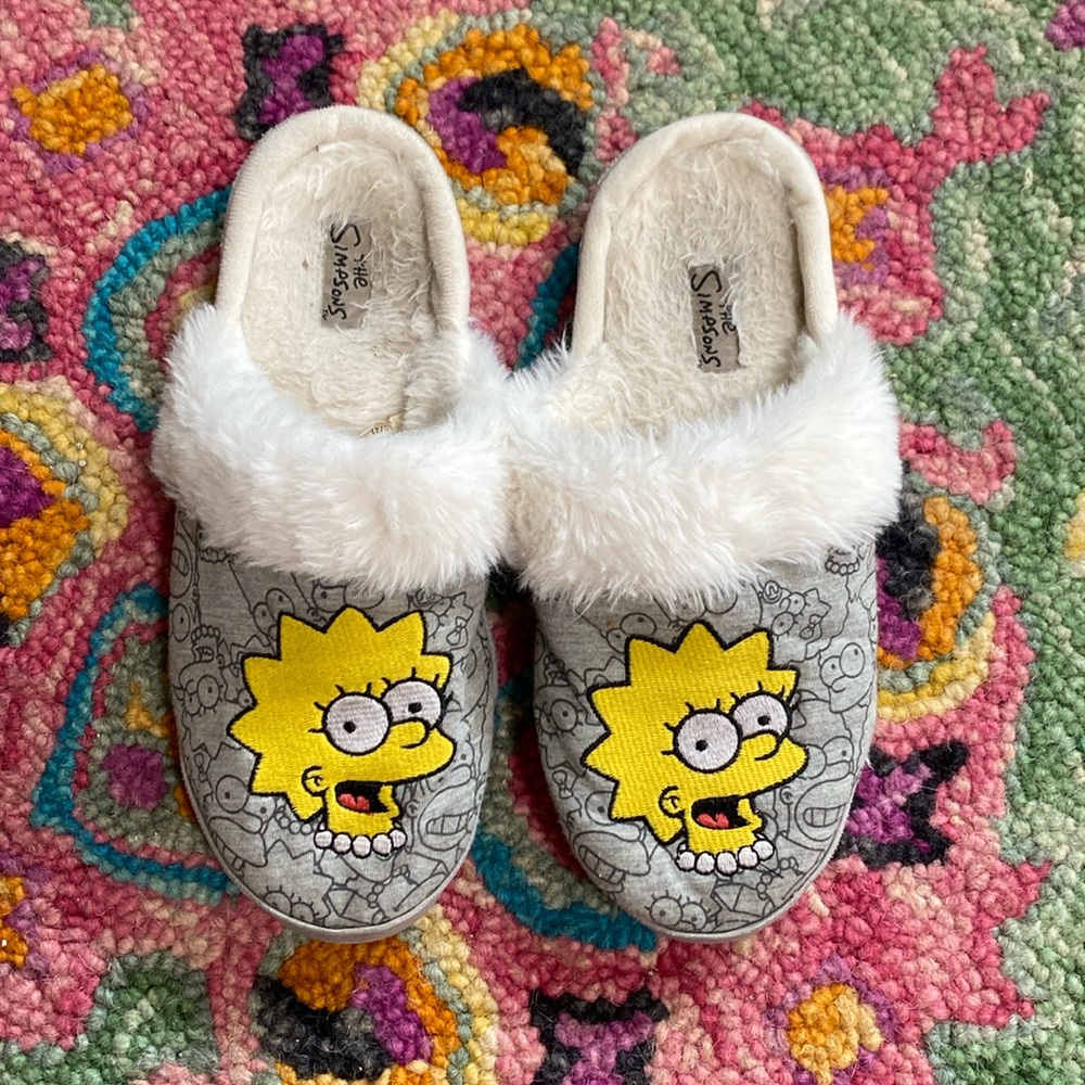 3/$10 Gently used Lisa Simpson slippers womens 5/6
